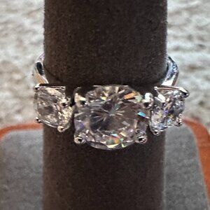 HSN 3 stone cz ring sz 6
